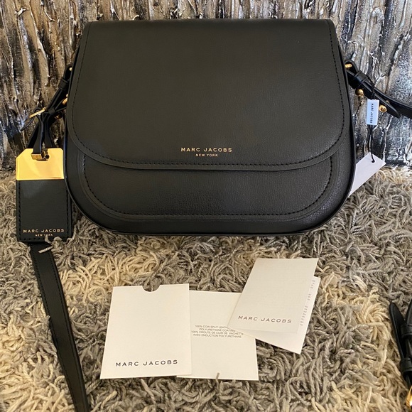 Marc Jacobs Handbags - 🥰Marc Jacobs😍LARGE ! Rider Leather Crossbody Bag